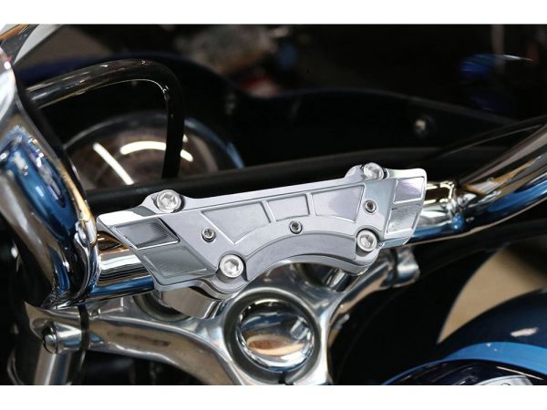 Weld Wing No-Slip Super Handlebar Top Clamp - Chrome. Fits 1.25" Bar Thats Steps To 1" Clamping. - Image 3